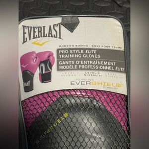 Everlast Pink Elite Boxing Gloves Set